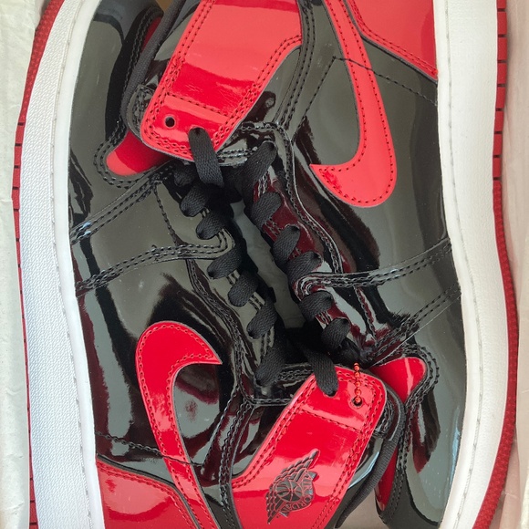Air Jordan 1 Retro High OG Patent Bred GS - Picture 1 of 4